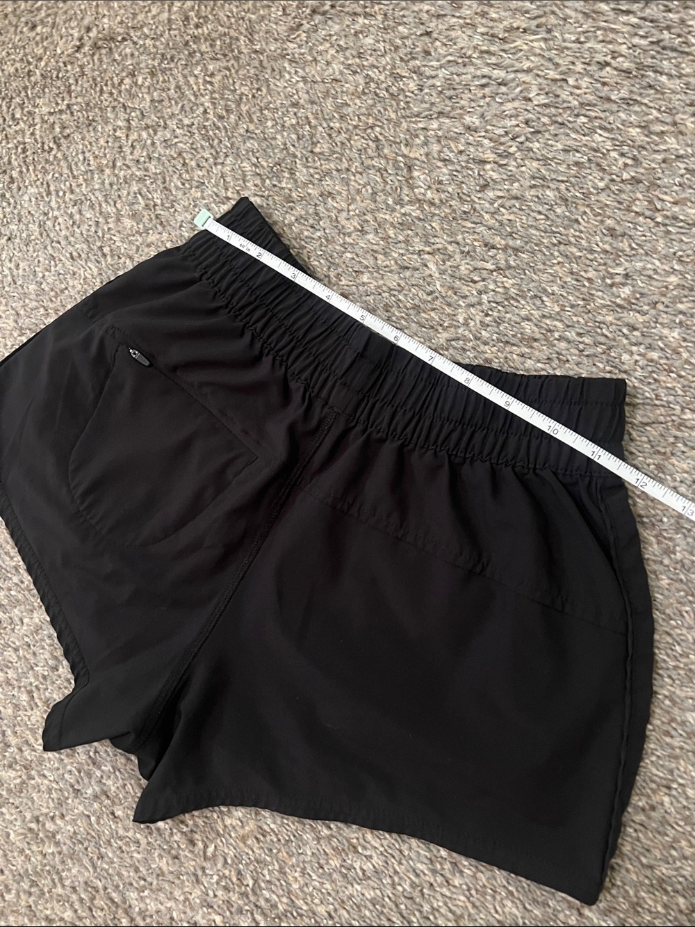 Vuori black shorts. Xs - Picture 7 of 8